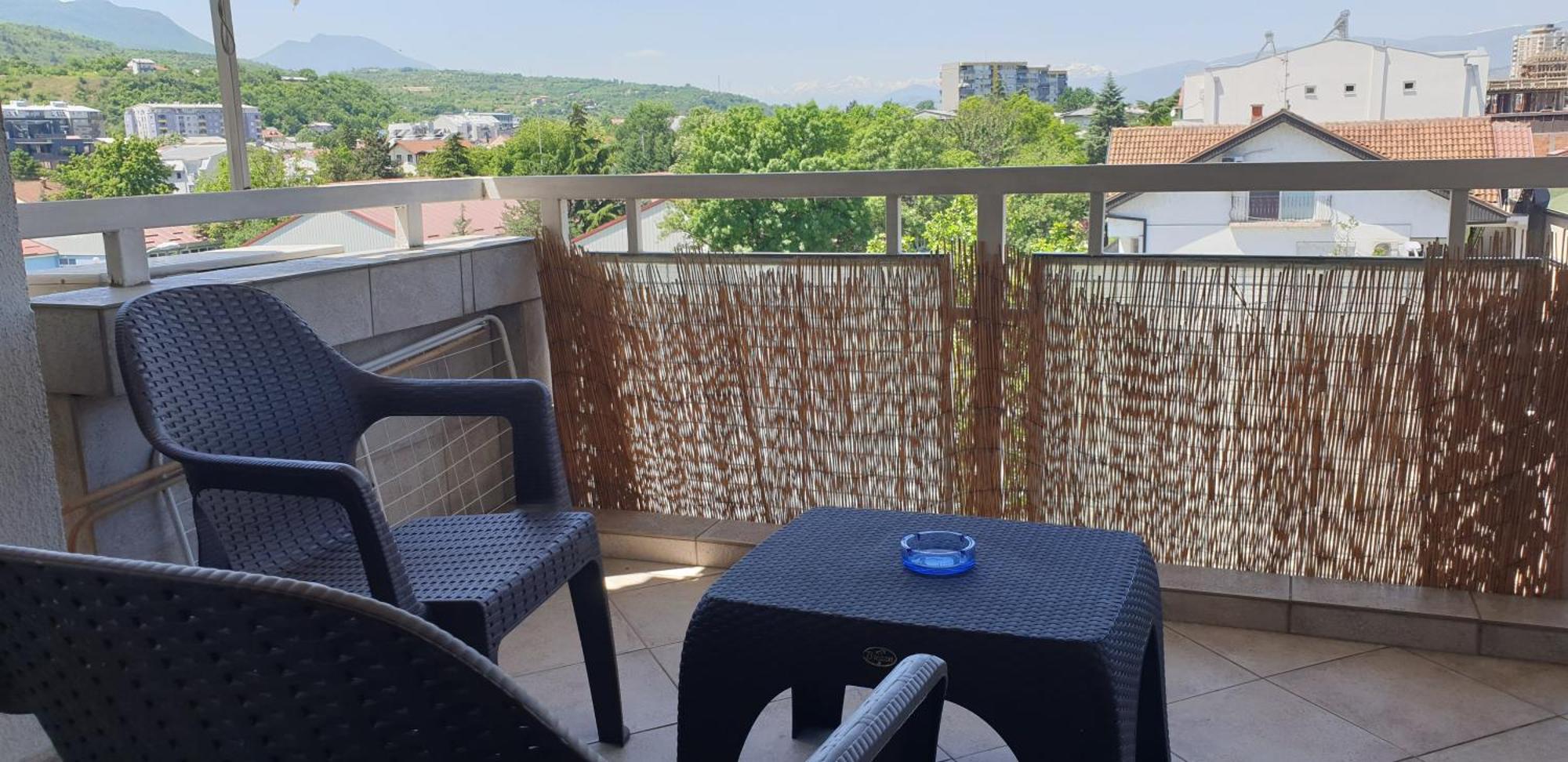 Spectacular Apartment In Skopje, City Mall Area Room photo